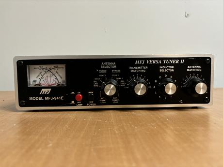 MFJ-949E front