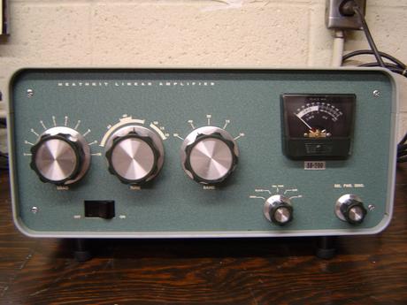 A picture of the SB-200.